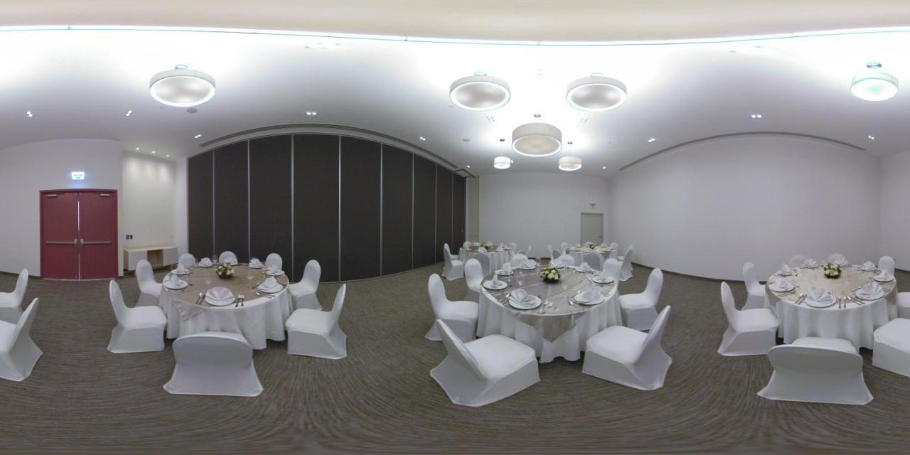 Fiesta Inn Parque Puebla de Zaragoza Esterno foto