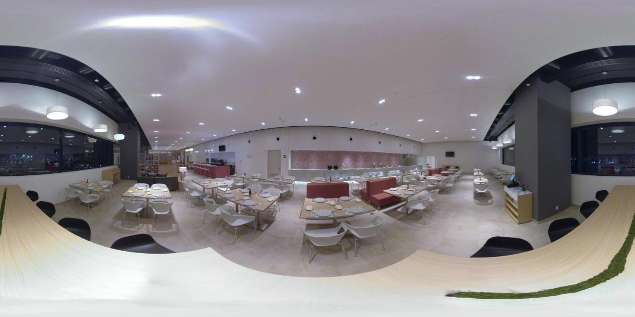 Fiesta Inn Parque Puebla de Zaragoza Esterno foto